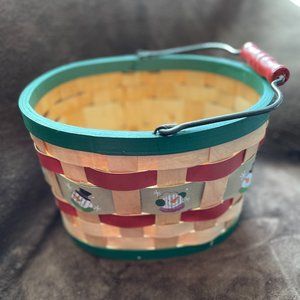 Cute Christmas Basket w/Handle